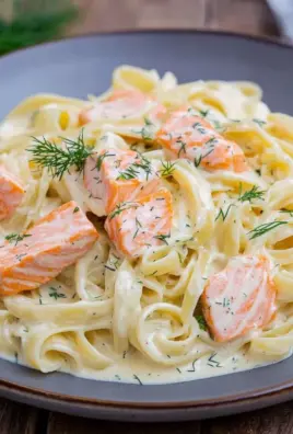 Pasta mit Lachs und Sahnesoße